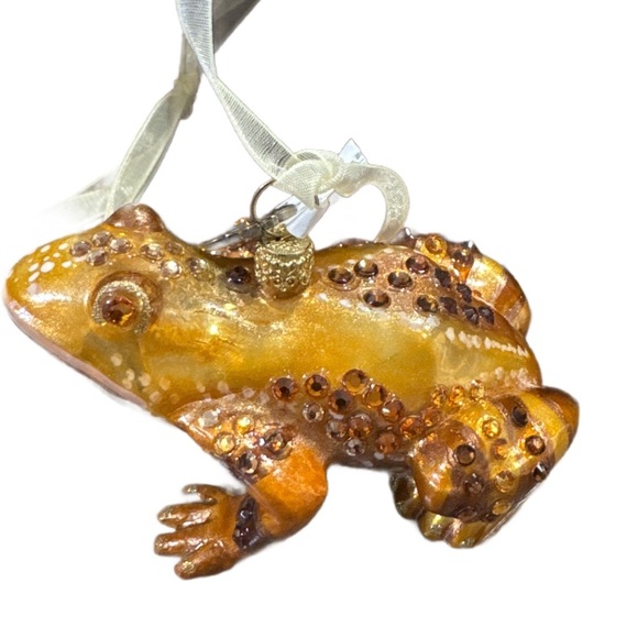 Jay Strongwater Melie Flori frog glass ornament
RARE 
NEW
5071 - Picture 5 of 10